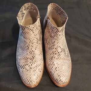 Gianni Bini snakeskin print bootie